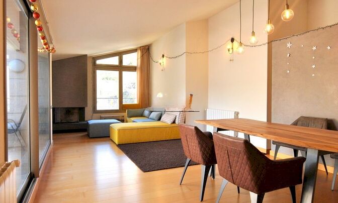 Luxury penthouse in a quiet area with parking box