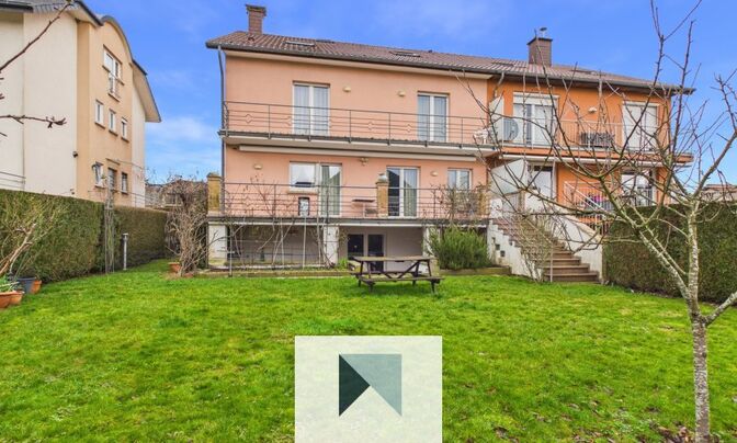 Semi-detached house 6 bedrooms for sale in Bertrange