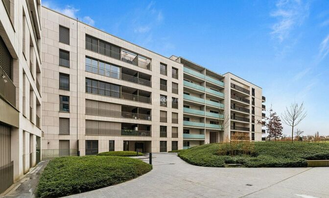 Apartment 2 bedrooms for sale in Luxembourg-Gasperich - Cloche d'or