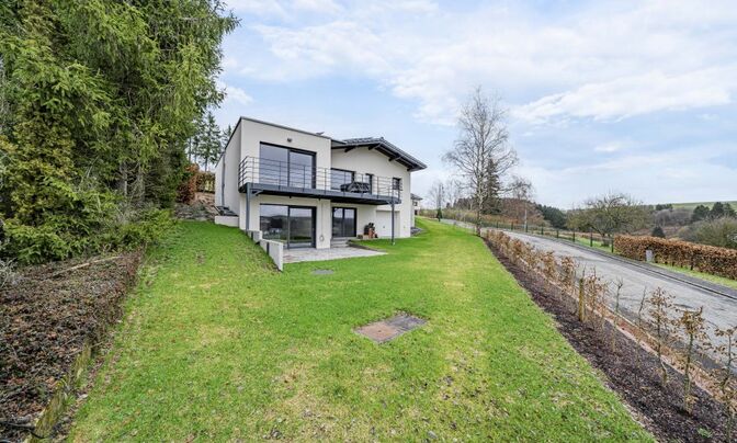 Detached house 3 bedrooms for sale in Surré