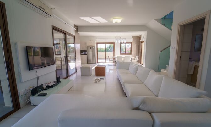 Outstanding 4 Bedroom Villa with a Huge Landscaped Garden in Famagusta, Protaras area