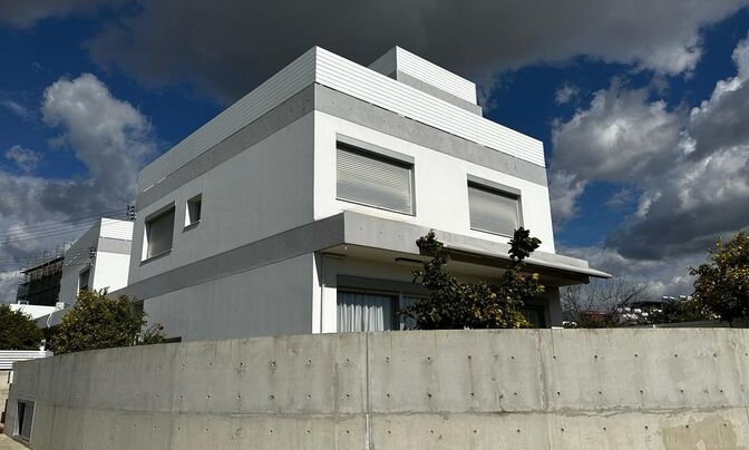 6 Bedroom Semi-detached For sale in Germasogeia, Limassol