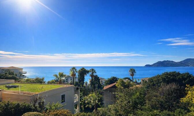 Apartment Croix des Gardes