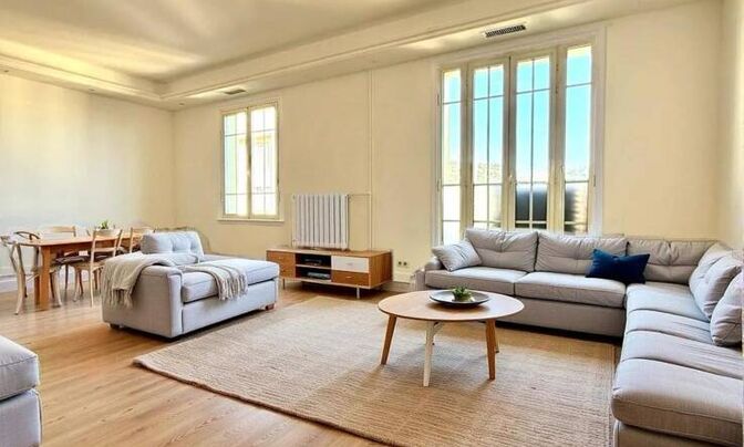 Apartment Cannes République