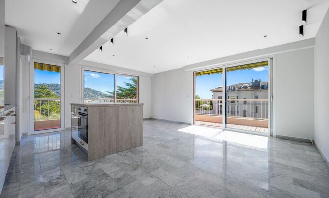 Apartment Cannes République