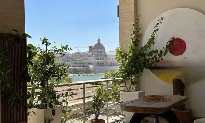 Sliema Seaside Apartment