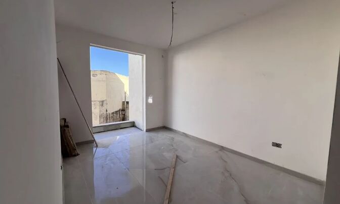 Sliema Shores Apartment