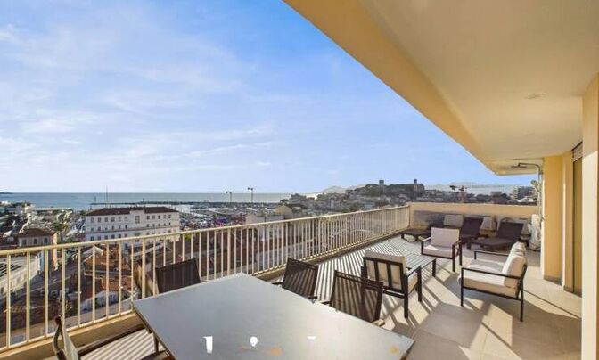 House Cannes Centreville