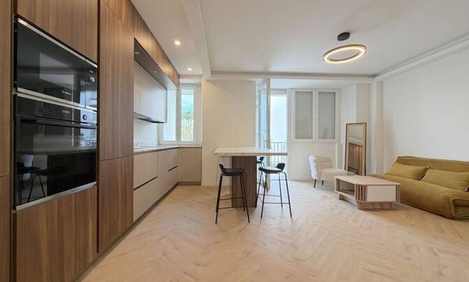 Villa Cannes California