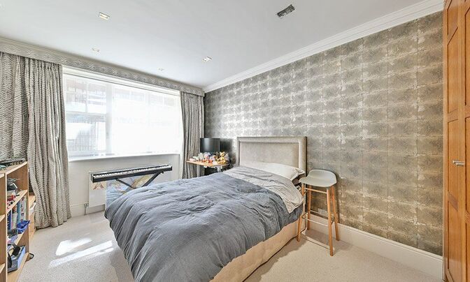 Cadogan Court, Draycott Avenue