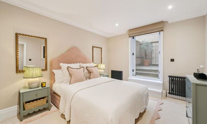 Belgravia Mansions, Holbein Place, Belgravia