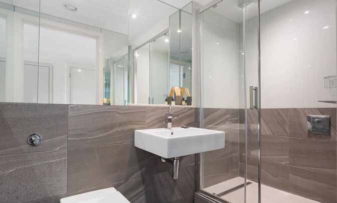 2 Gatliff Road, Grosvenor Waterside