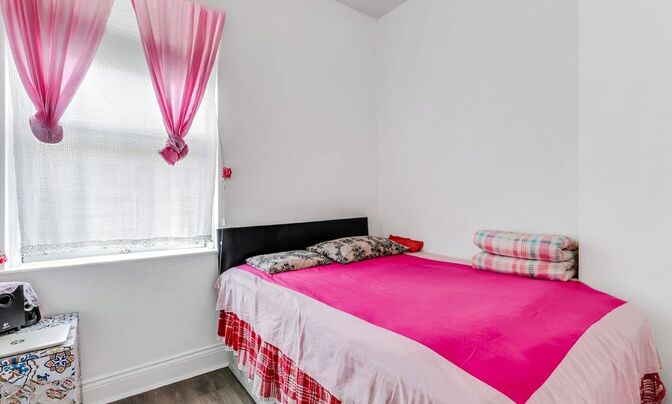 Cambridge Avenue, Kilburn