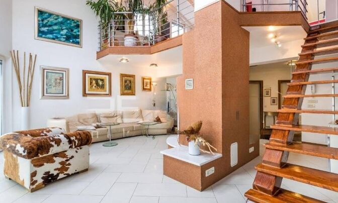 Четырехкомнатная квартира в центре Опатии