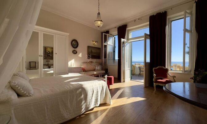 Однокомнатная квартира, Центр