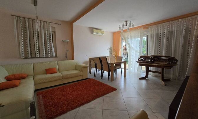 Трехкомнатная квартира в центре