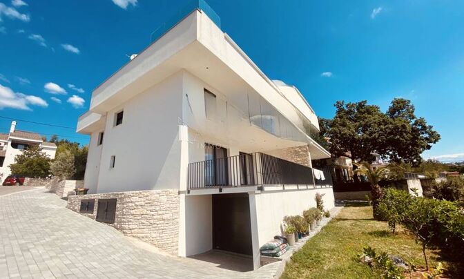 Многоквартирный дом Побри