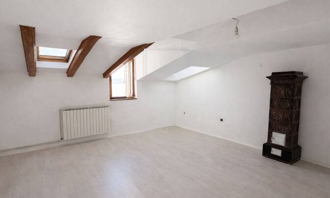 Четырехкомнатная квартира, Центр, Опатия