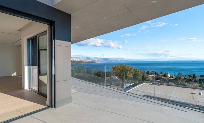 Четырёхкомнатная квартира в центре Опатии