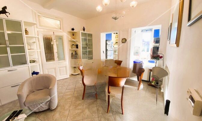 Трехкомнатная квартира в центре