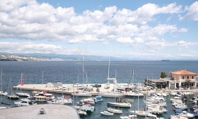 Трехкомнатная квартира в Центре