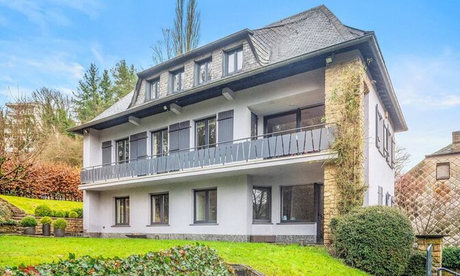 House 7 bedrooms for sale in Luxembourg-Limpertsberg