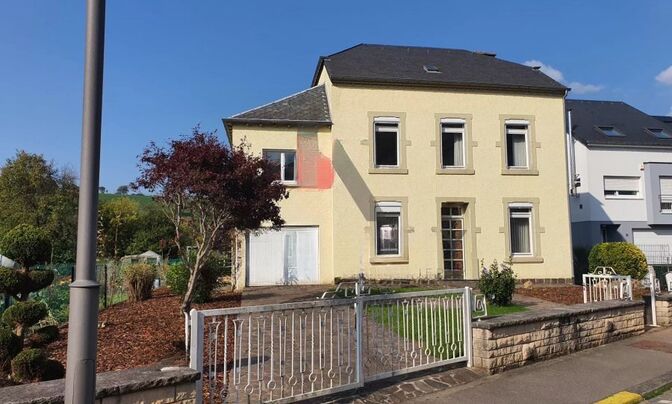Detached house 5 bedrooms for sale in Gilsdorf