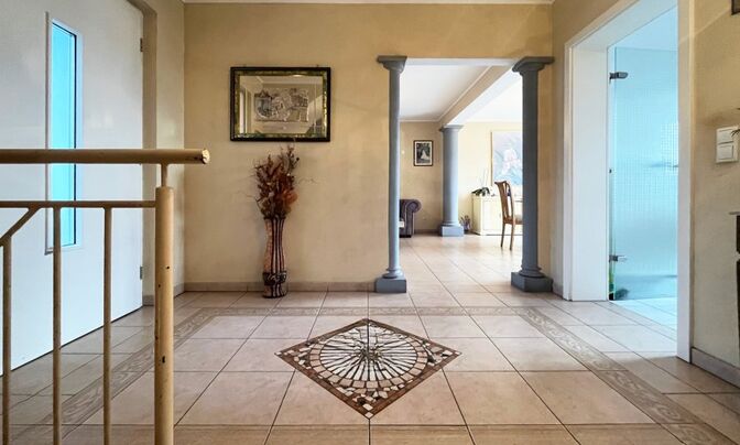 House 5 bedrooms for sale in Schengen