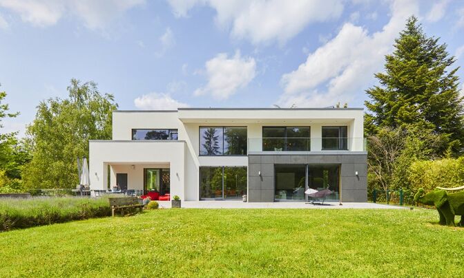 Villa 6 bedrooms for sale in Kehlen