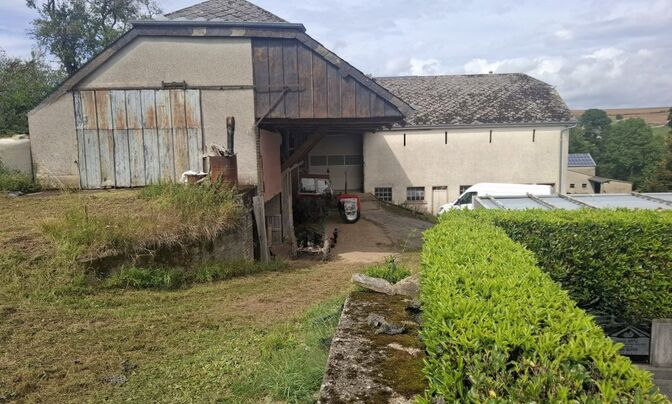 Semi-detached house 6 bedrooms for sale in Selscheid