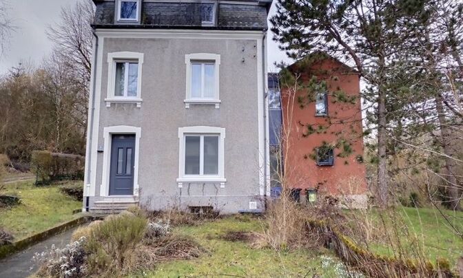 Detached house 4 bedrooms for sale in Hobscheid