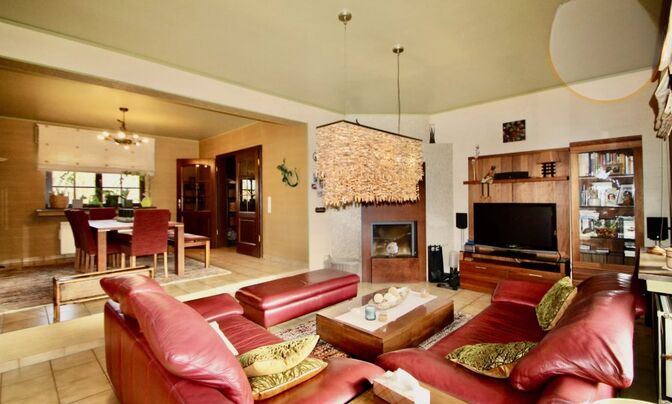 Detached house 4 bedrooms for sale in Ehlerange