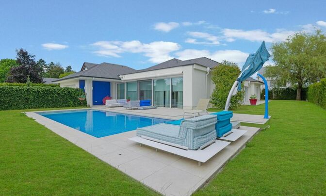 House 5 bedrooms for sale in Strassen