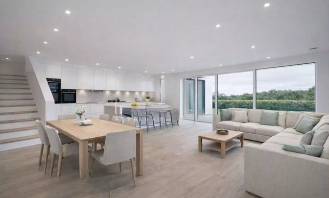 Detached house for sale in Kehlen