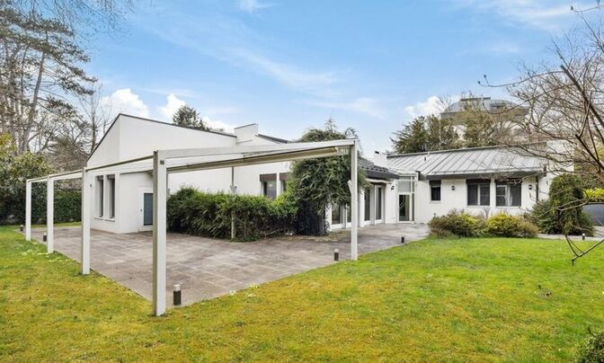 Single house 9 rooms