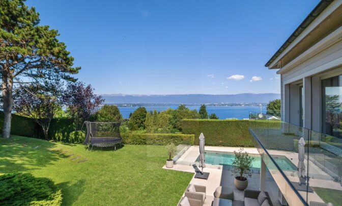 Single house 10 rooms