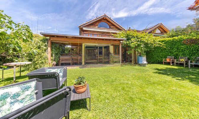 Bifamiliar house 6 rooms