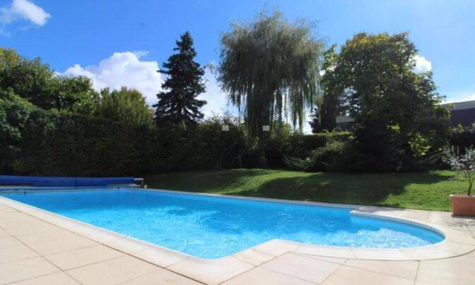 Single house 8 rooms