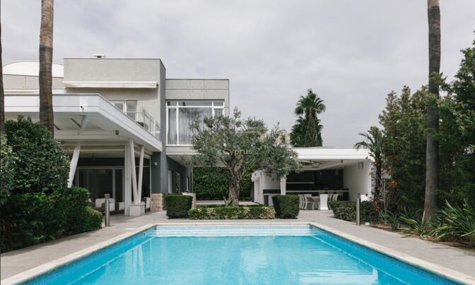 6 Bedroom Villa For Sale in Pyrgos,Limassol