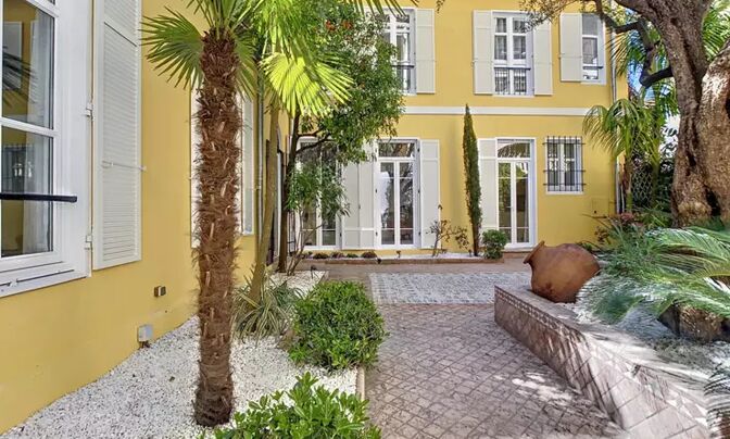 Villa Cannes Centreville