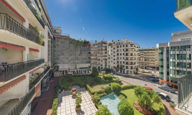 Villa Cannes Centreville