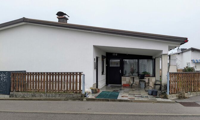 Квартира, 3-комнатная Новые Поляне.