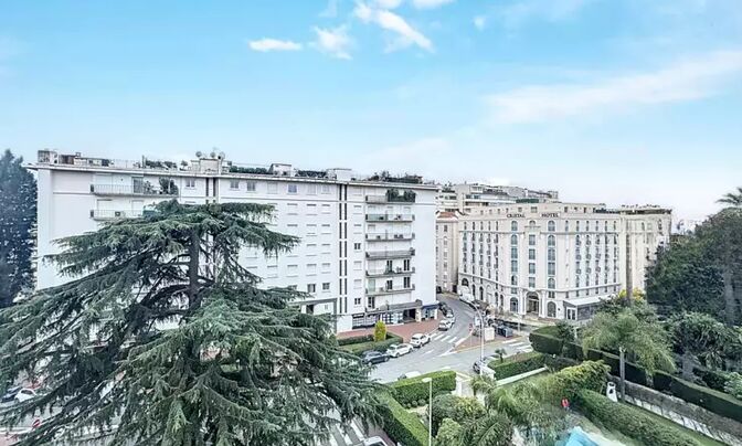 .\Cannes Centre-Ville