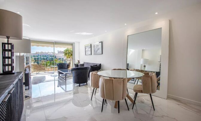 Villa Cannes Centreville