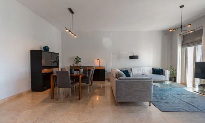 Seaside Sliema Apartment