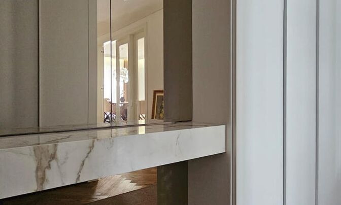 Three-room apartment in the center