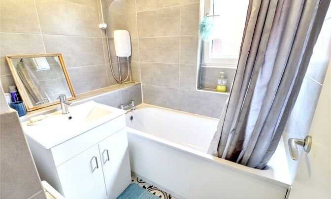 Bakersfield, Tufnell Park