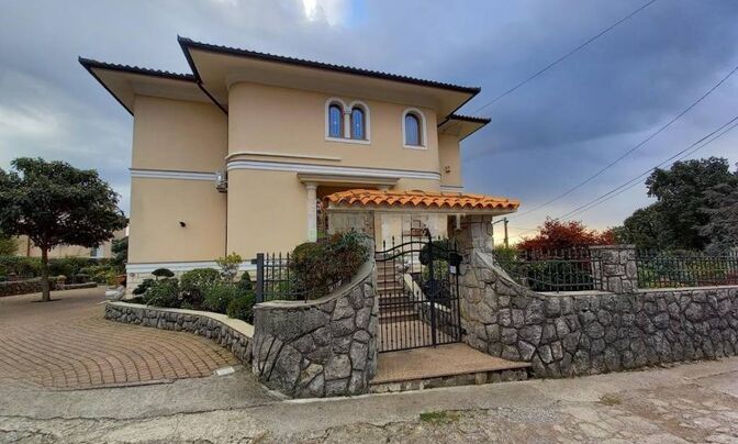 Family house Ika, Opatija