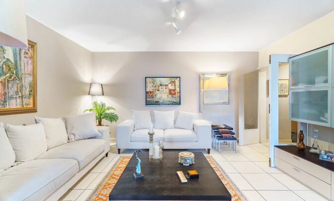 Apartment 2 bedrooms for sale in Luxembourg-Belair