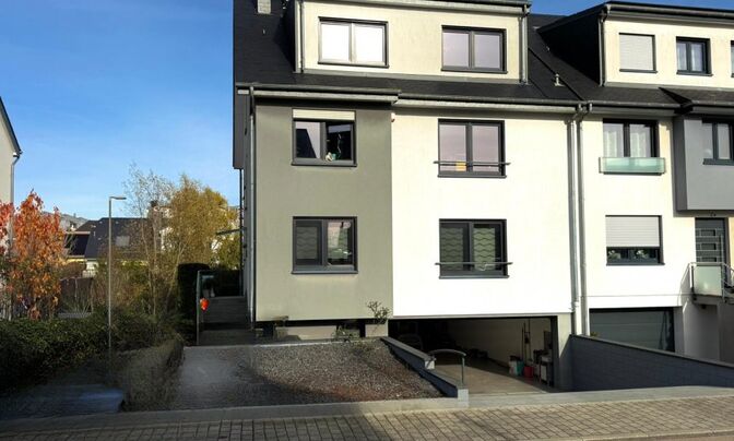 Duplex 4 bedrooms for sale in Dudelange